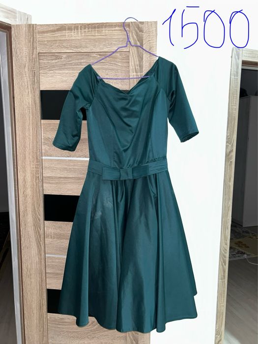 Женская одежда,