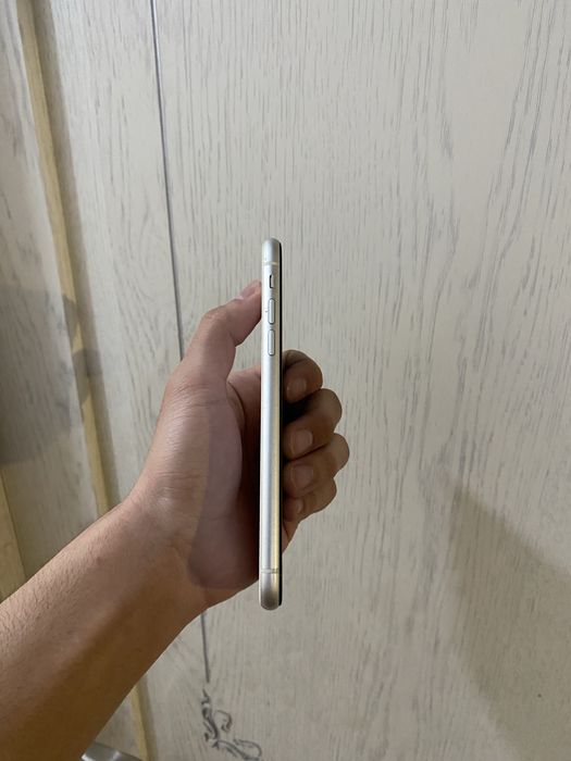 Продам iPhone 11 64gb в хорошем состоянии