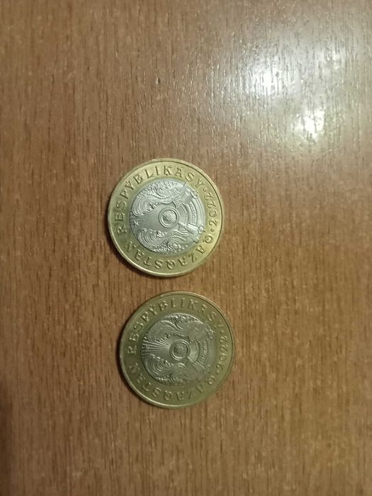 Продам коллекционные монеты