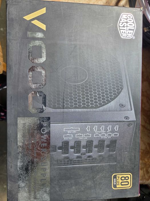 Захранване Cooler Master V1000 и кабели TX/HX серията