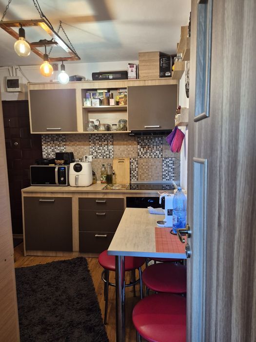 Vând Garsoniera zona Vlaicu