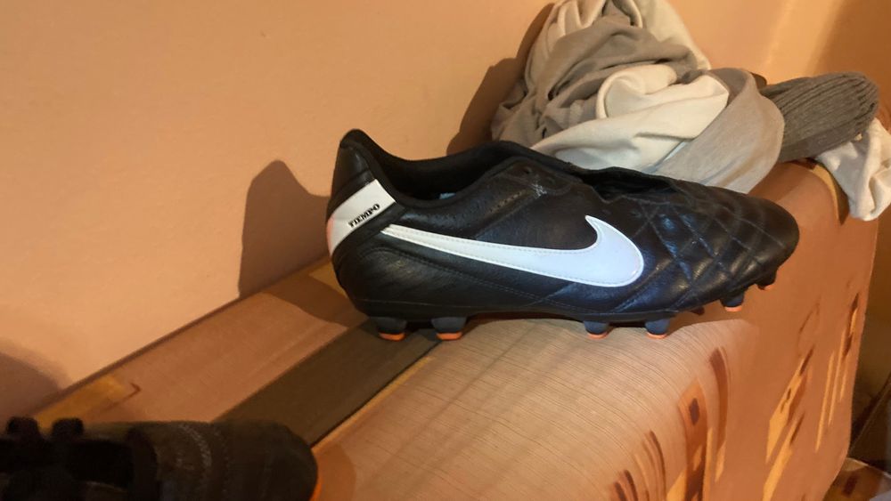 Детски спортни маратонки за футбол nike umbro