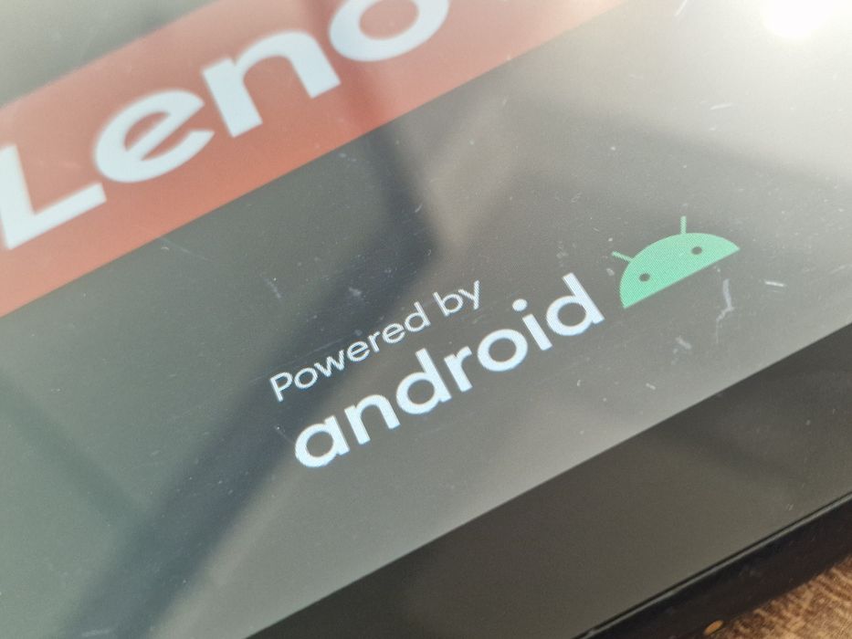 Lenovo m10 таблет