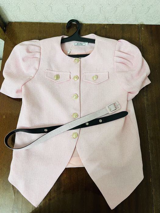 Пиджак новый надевала один раз