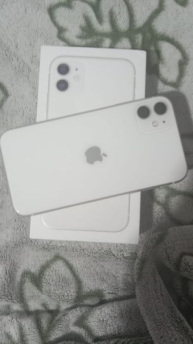 Продам айфон 11 в отличном состоянии