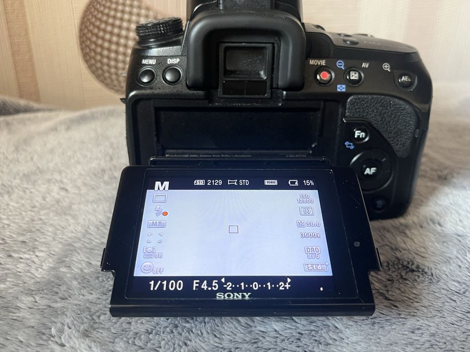 Фотоапарат сони