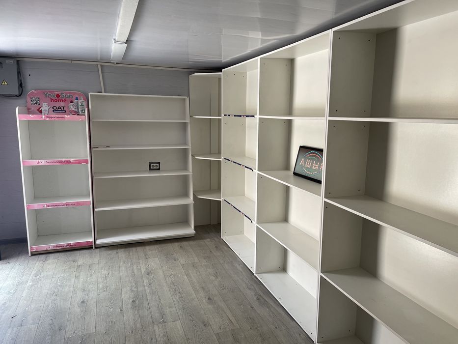 Продам стилажи полки 8 метров