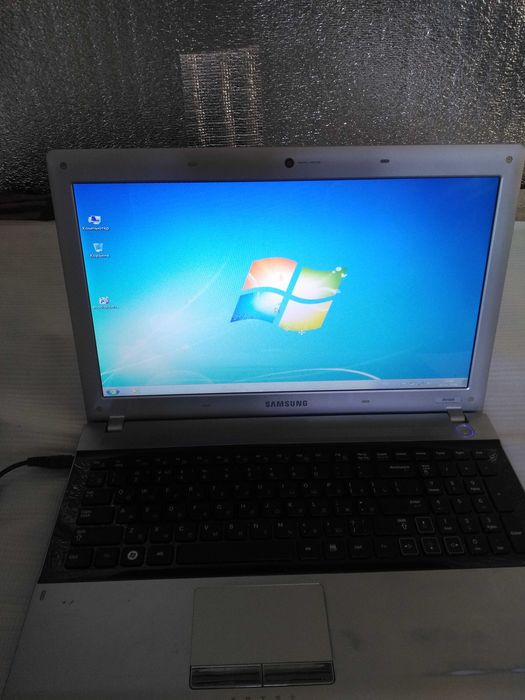 продается ноотбук SAMSUNG-RV509