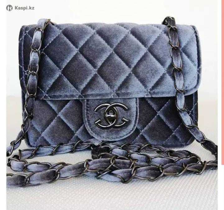 Сумочка бархатная с цепочкой