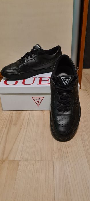 Кожени обувки GUESS