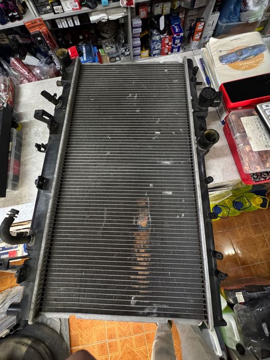 Радиатор Субару Легеси Оутбак