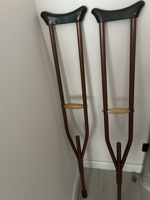 Костыль- балдақ сатылады