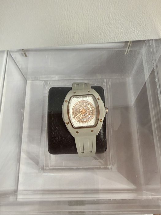 Топ часовник Тsar Bomba нов 1000 евро