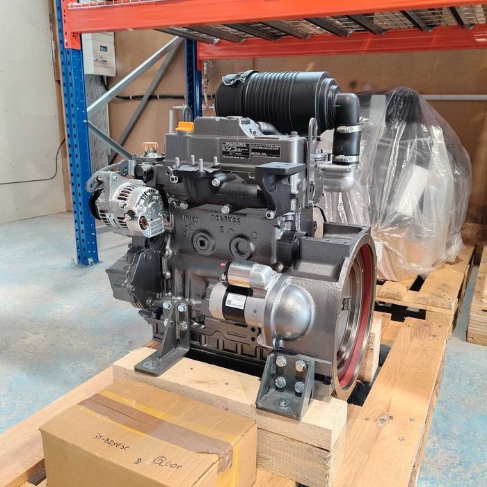 vand motor nou Yanmar 3TNV88