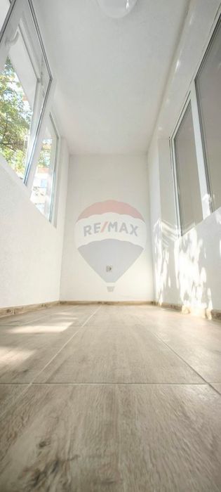 Продава се Тристаен апартамент в Варна, Трошево - 60 кв.м за 2432 €/кв.м - Снимка #3