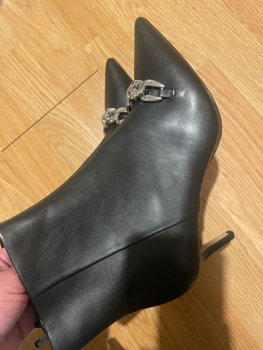 Стилни, нови боти.