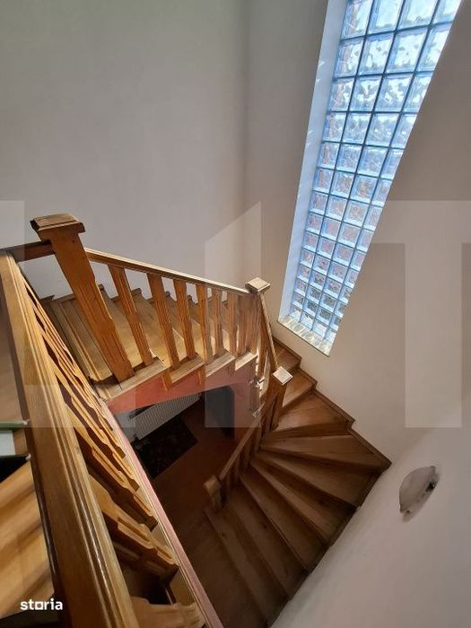 Casa P+1 in Slatina, teren de 308 mp, amprenta la sol de 132 mp, anexa
