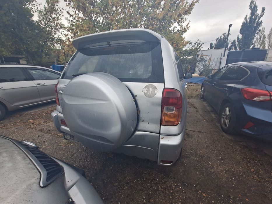 Dezmembrez Toyota Rav4  2.0 Benzina 2003 1AZ-FE