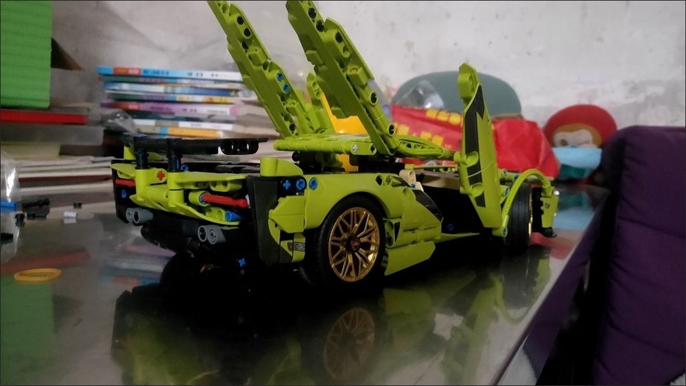 Продам Лего Ламборгини новое Lego