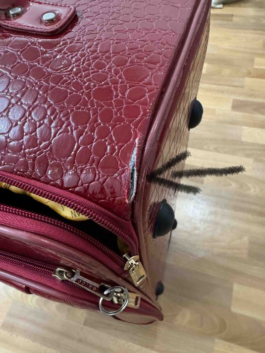 Чемодан очень большой