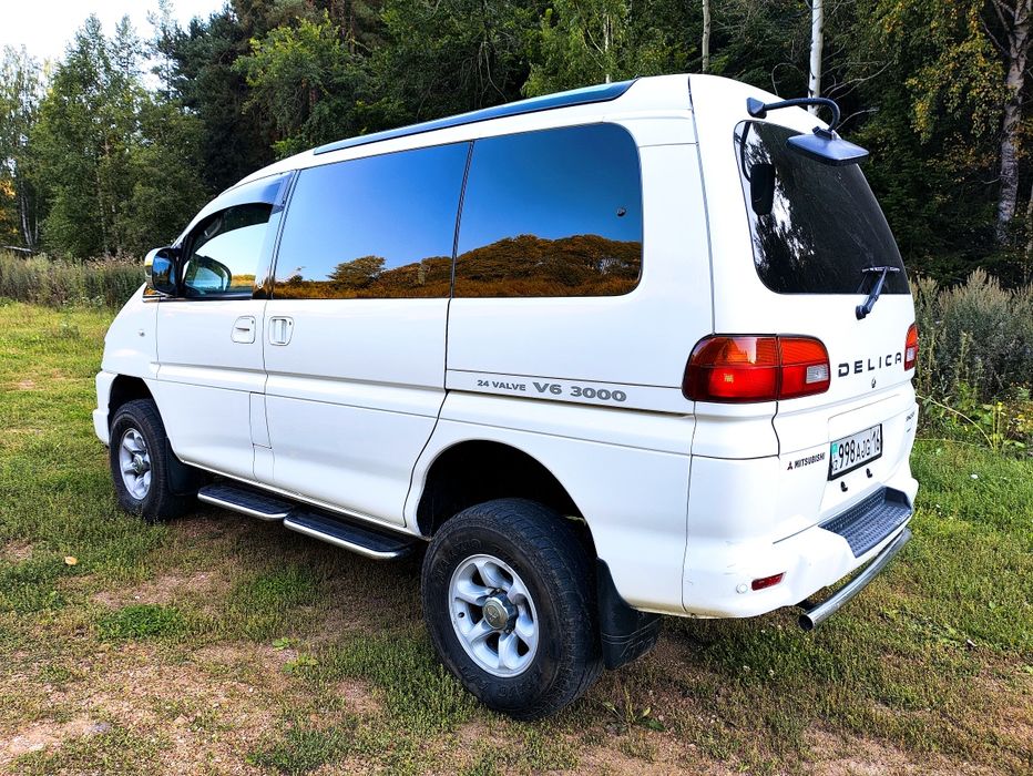 Mitsubishi Delica