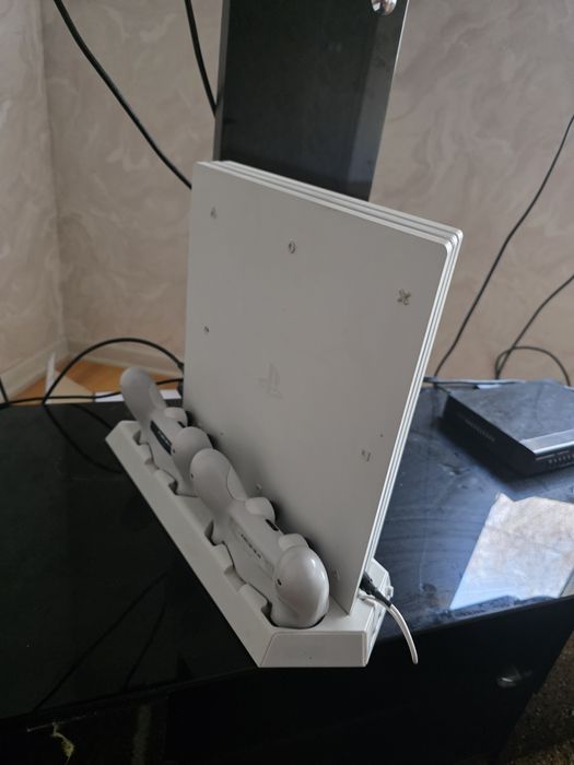 Playstation 4 pro 6.72