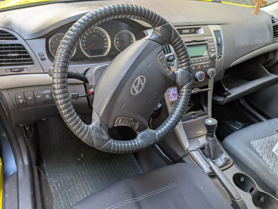 Продавам Hyundai Sonata
