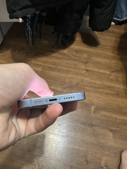 Продам Iphone 14