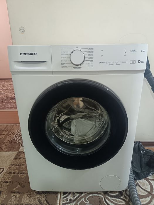 Premier kır moshina sotiladi.