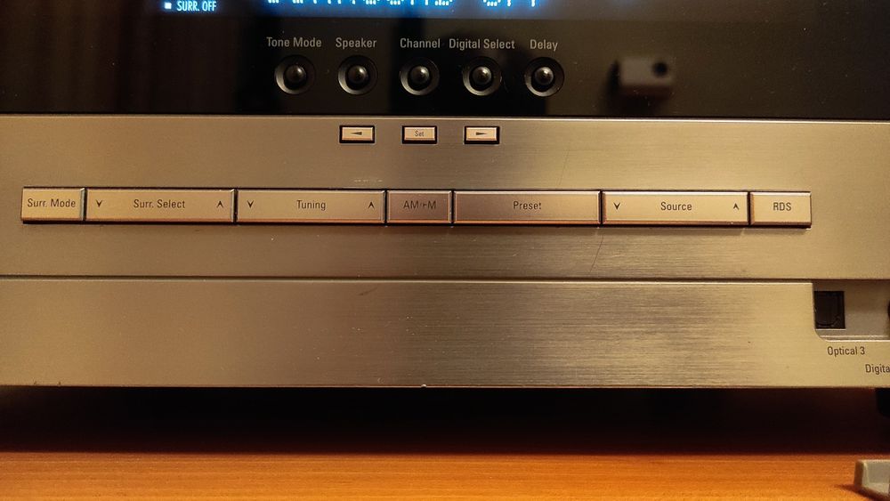 Ресивер Harman/Kardon AVR130.