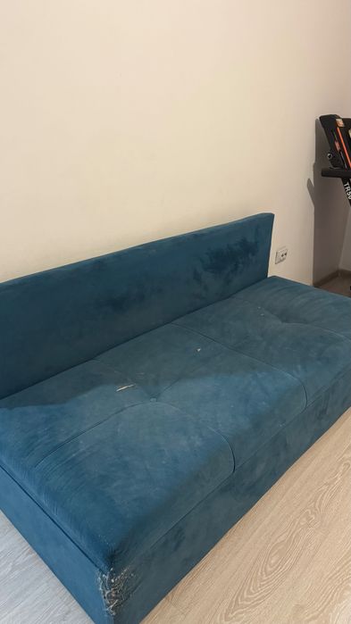 Продам диван !Б/У