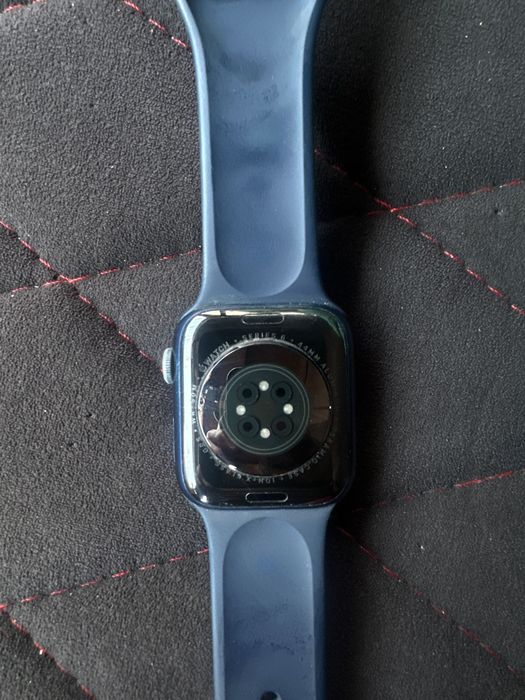 Часы Apple Watch 6 серия 44мм
