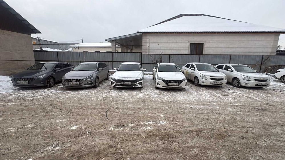 Таксиде жұмыс істеуге автокөлік жалға беріледі.