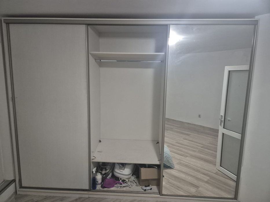 Vând Dressing stare foarte buna!