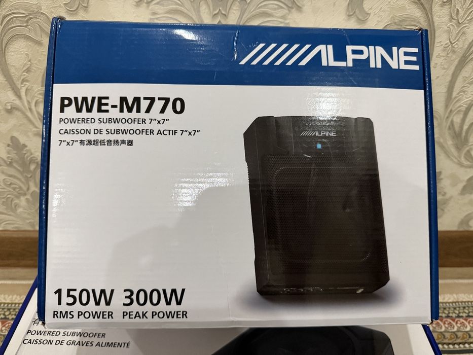 Cабвуфер под сиденье Alpine PWE-M770 активный