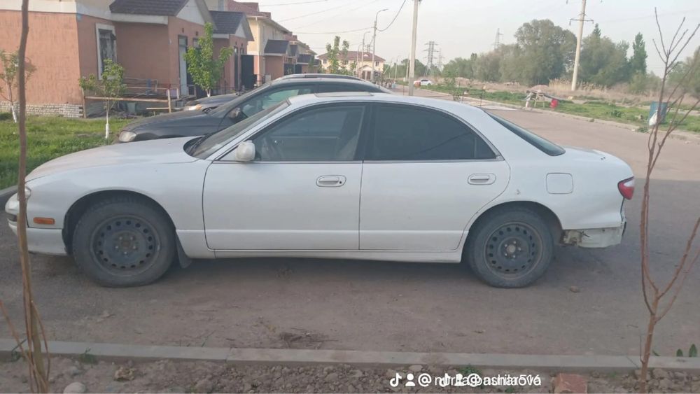 продается Mazda Millenia