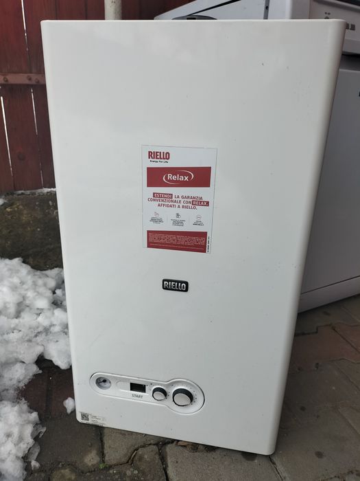 Vând centrala termica