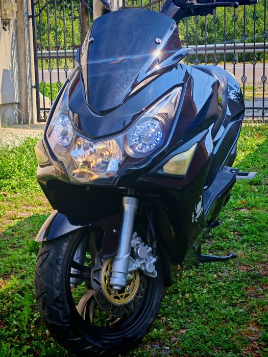 Scuter 125 Daelim S3 cat B Maxi Scuter