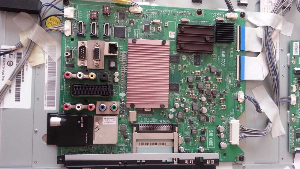 Телевизор LG 42LE8500 -ZA LED