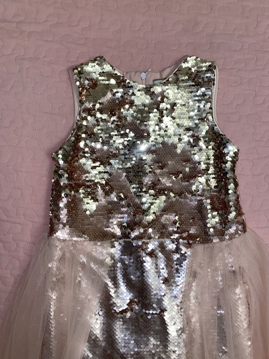 Платье на девочку