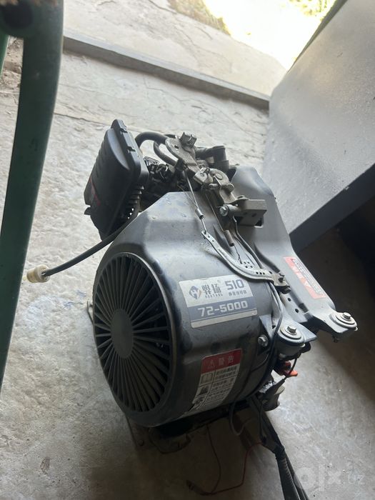 Generator (muravey) dvijok sotiladi 72v