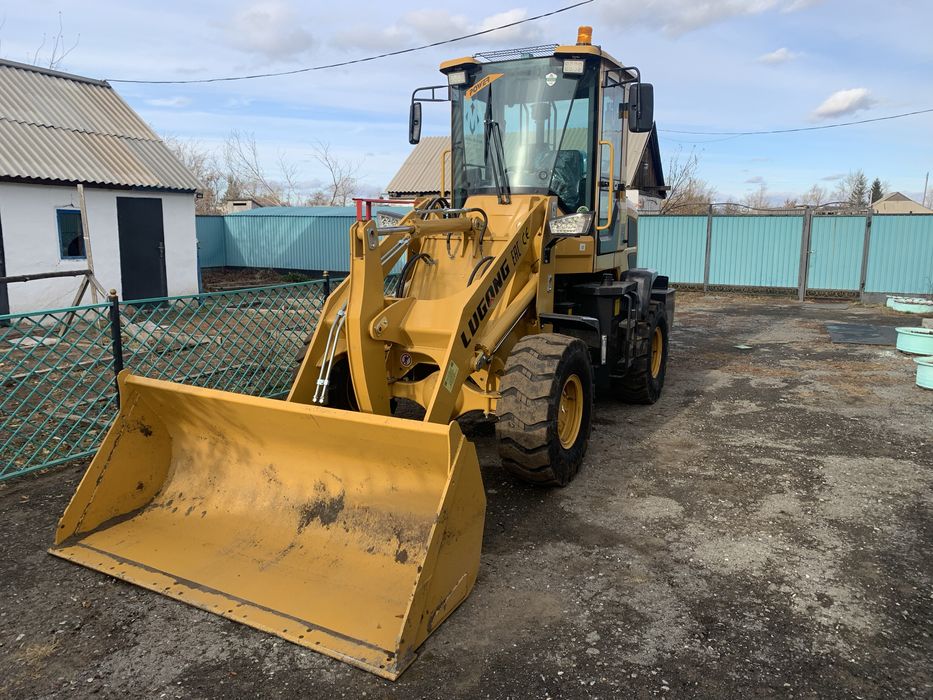 Услуги фронтального погрузчика