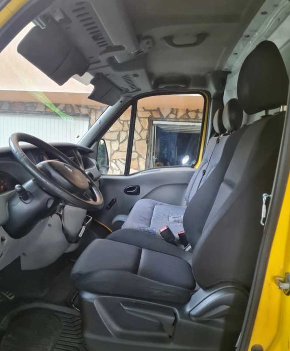 Товарен бус Renault Master