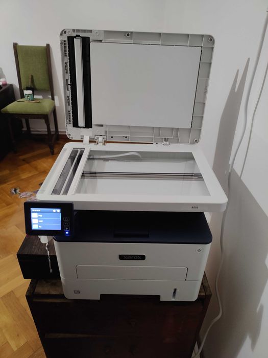 Imprimanta/scanner xerox B235 cu toner nou