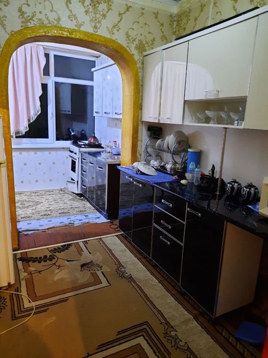 4 мавзеда 2 каватда 3 хонали уй сотилади