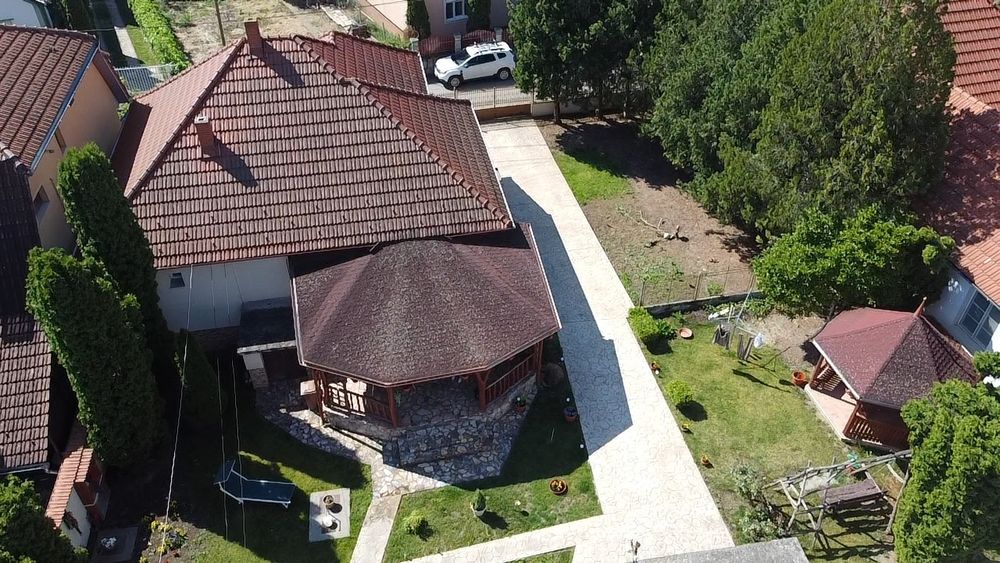 Oportunitate rara: Casa zona Titulescu cu teren generos 37.48 Ar