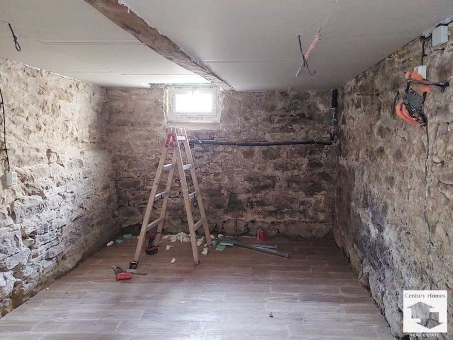 Продава се Къща в Велико Търново, Център - 94 кв.м за 1649 €/кв.м - Снимка #9