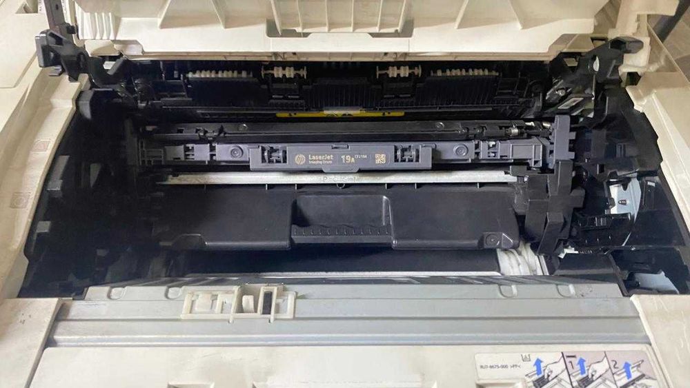 Продаю принтер HP Laserjet MFP M130A