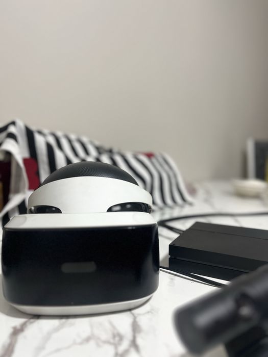 PS4 VR виртуальные очки с PS Camera и диски в подарок