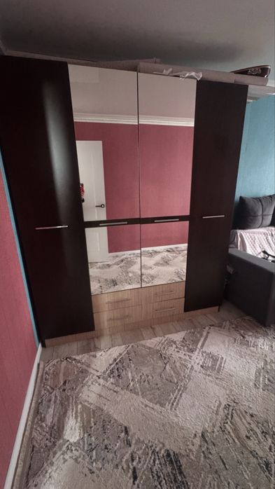 Шкаф для одежды в спальню